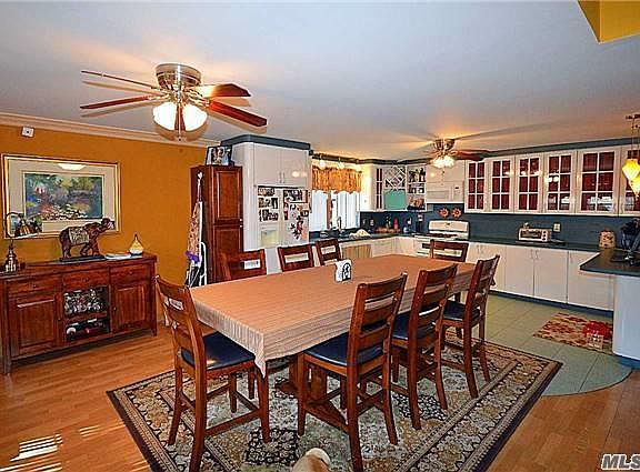 2nd image of 15812 83rd St
