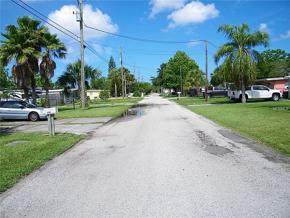 2nd image of 6603 Boatyard Dr