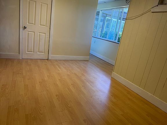4th image of 1012 N 36th St