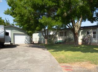 285 Sunnyside Ct, Sutherlin, OR 97479