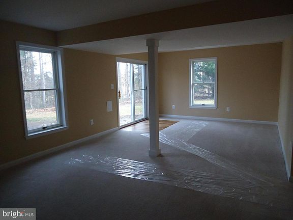 5th image of 10467 Mountain Laurel Ln