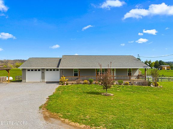 4th image of 1159 Camellia Rd