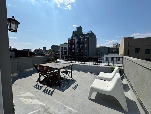 Rented by APT212 INC | media 7