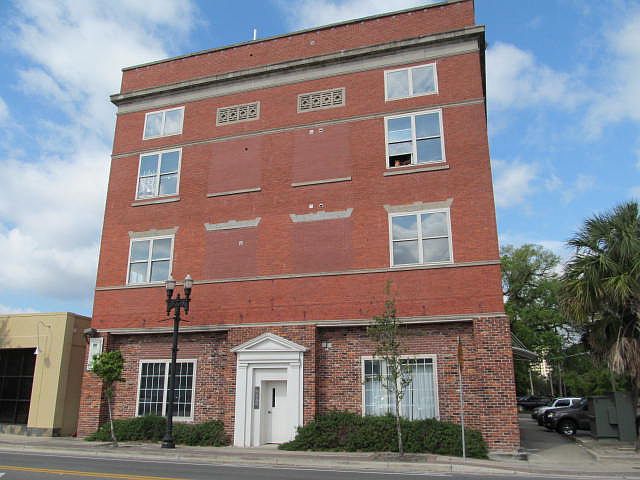 1st image of 1050 Hendricks Ave Unit 303