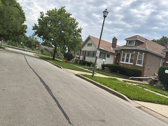 5th image of 1912 S 3rd Ave