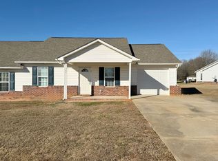 132 Cora Ln, Olin, NC 28660