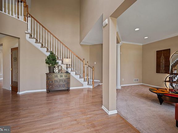 5th image of 711 Sloop Ct