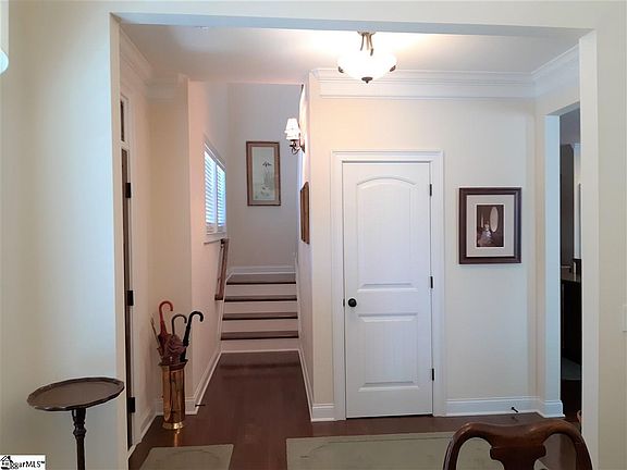 3rd image of 112 Maitland Dr