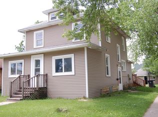 913 Humiston Ave, Worthington, MN 56187