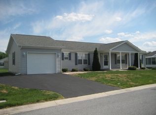 216 W Persimmon Cir, Dover, DE 19901