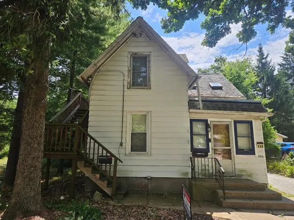 436 Barrington Ave, Dundee, IL 60118