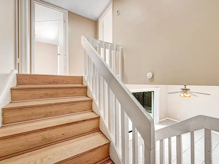 2111 Vista Oaks Cir NE — Photo 24