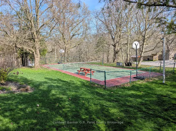 53 Parkwood Dr, Tillsonburg, ON N4G 2B7