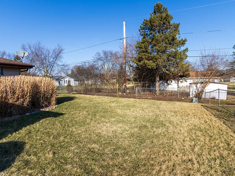 7146 S 38th St — Photo 25