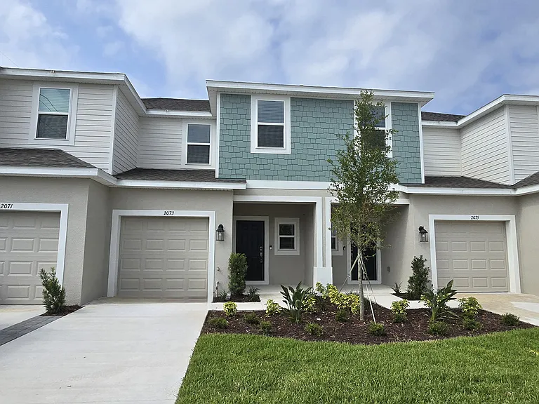2073 Hallier Cv — Photo 5