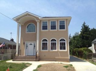 33 Belmont Ave, Floral Park, NY 11001