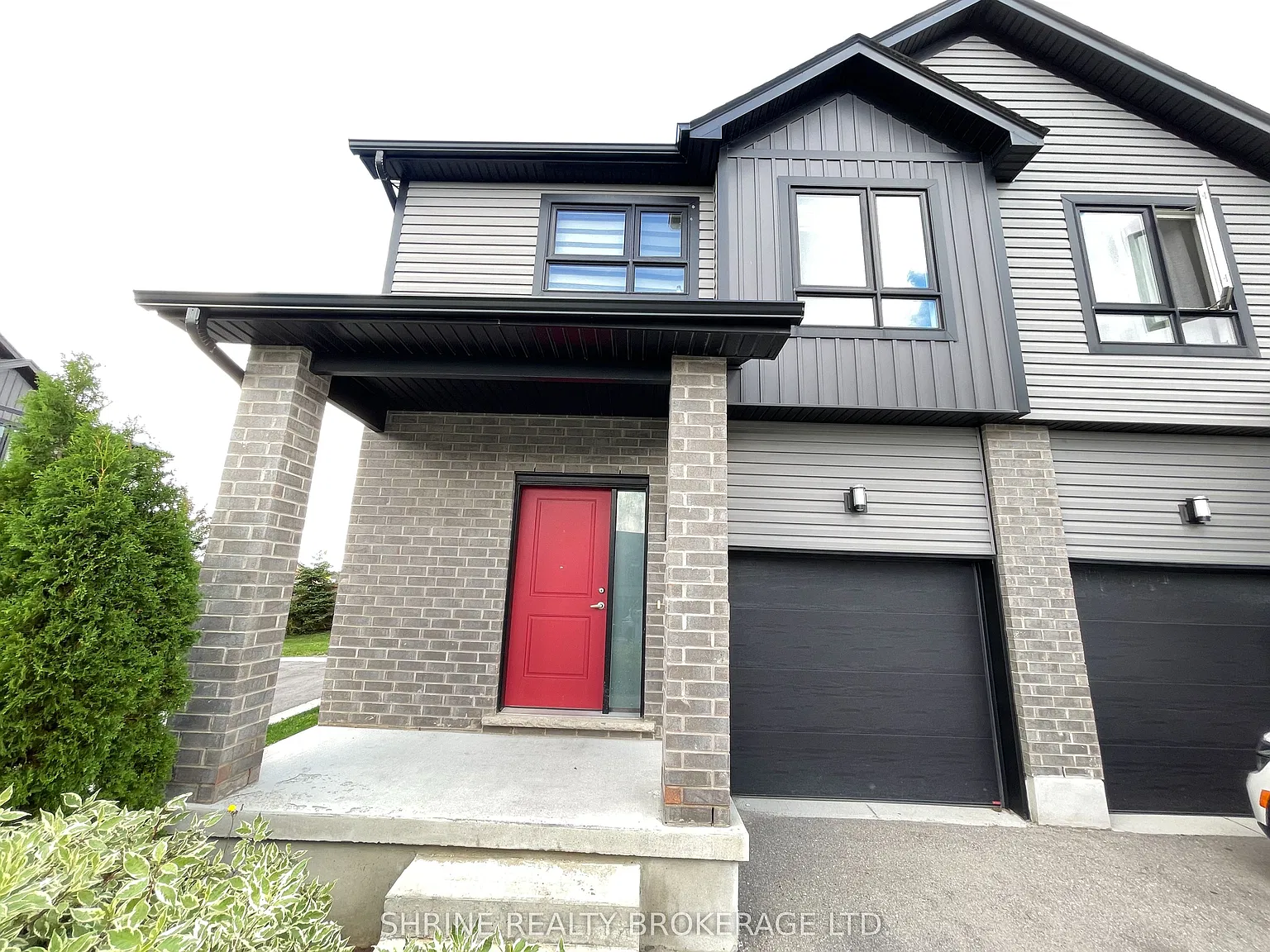 3 bed, $2,500 — Photo 2
