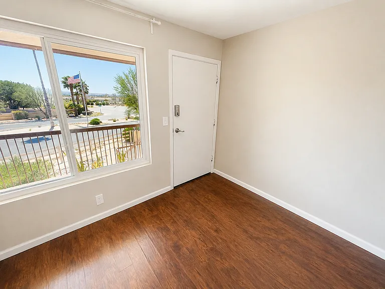 64281 Spyglass Ave #30 — Photo 2