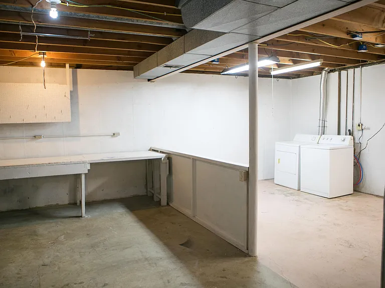 707 Sondra Ave — Photo 26