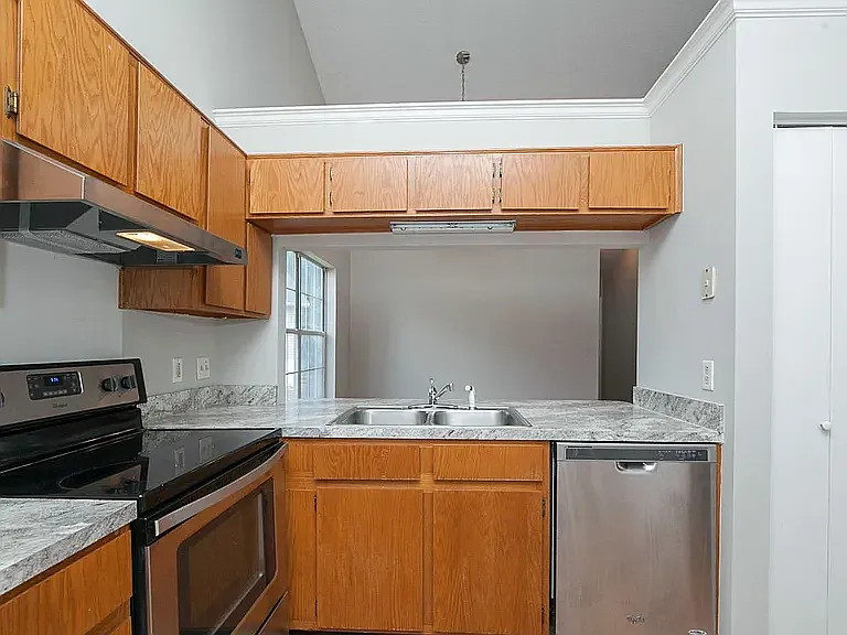 613 Brentmeadow Cir — Photo 6