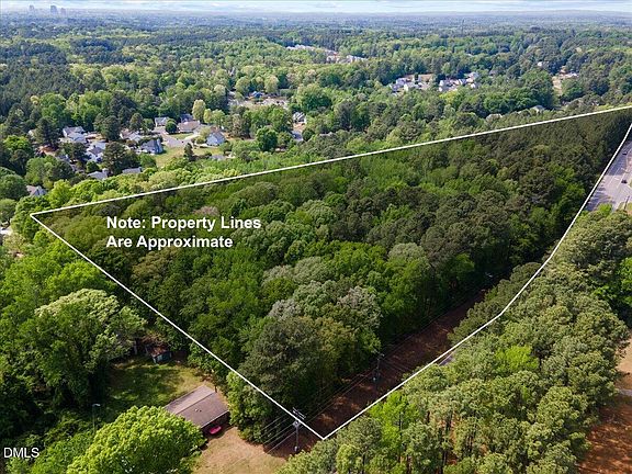 3rd image of 631 Clayton Road