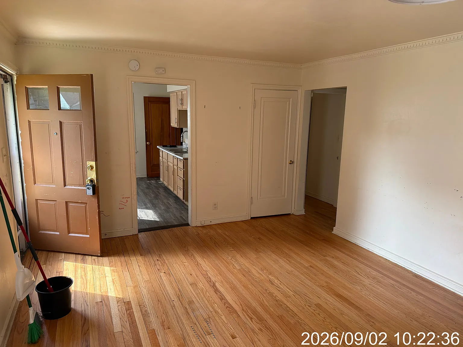 3 bed, 1042 sqft, $1,750 — Photo 4