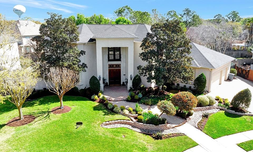1st image of 2826 Acorn Wood Way