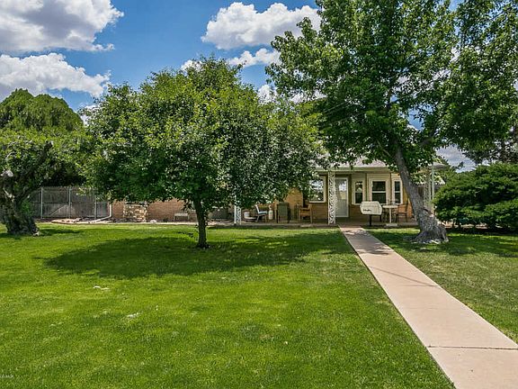 3rd image of 5206 Zelma St