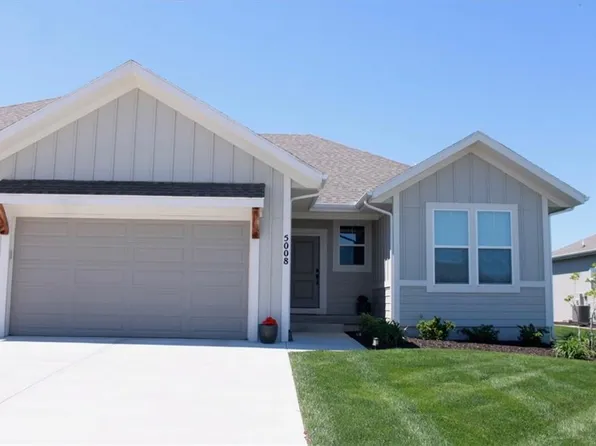 5008 N 145th St, Basehor, KS 66007