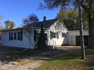 957 9 Mile Rd, Kawkawlin, MI 48631