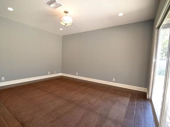 3rd image of 10508 La Serna Dr