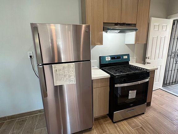 2nd image of 4145 Garthwaite Ave #4145