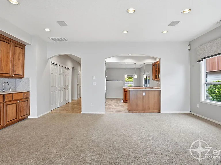 6903 SE Riverside Dr #3 — Photo 25
