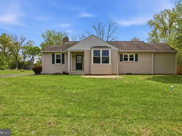 713 S Towamencin Ave, Lansdale, PA 19446