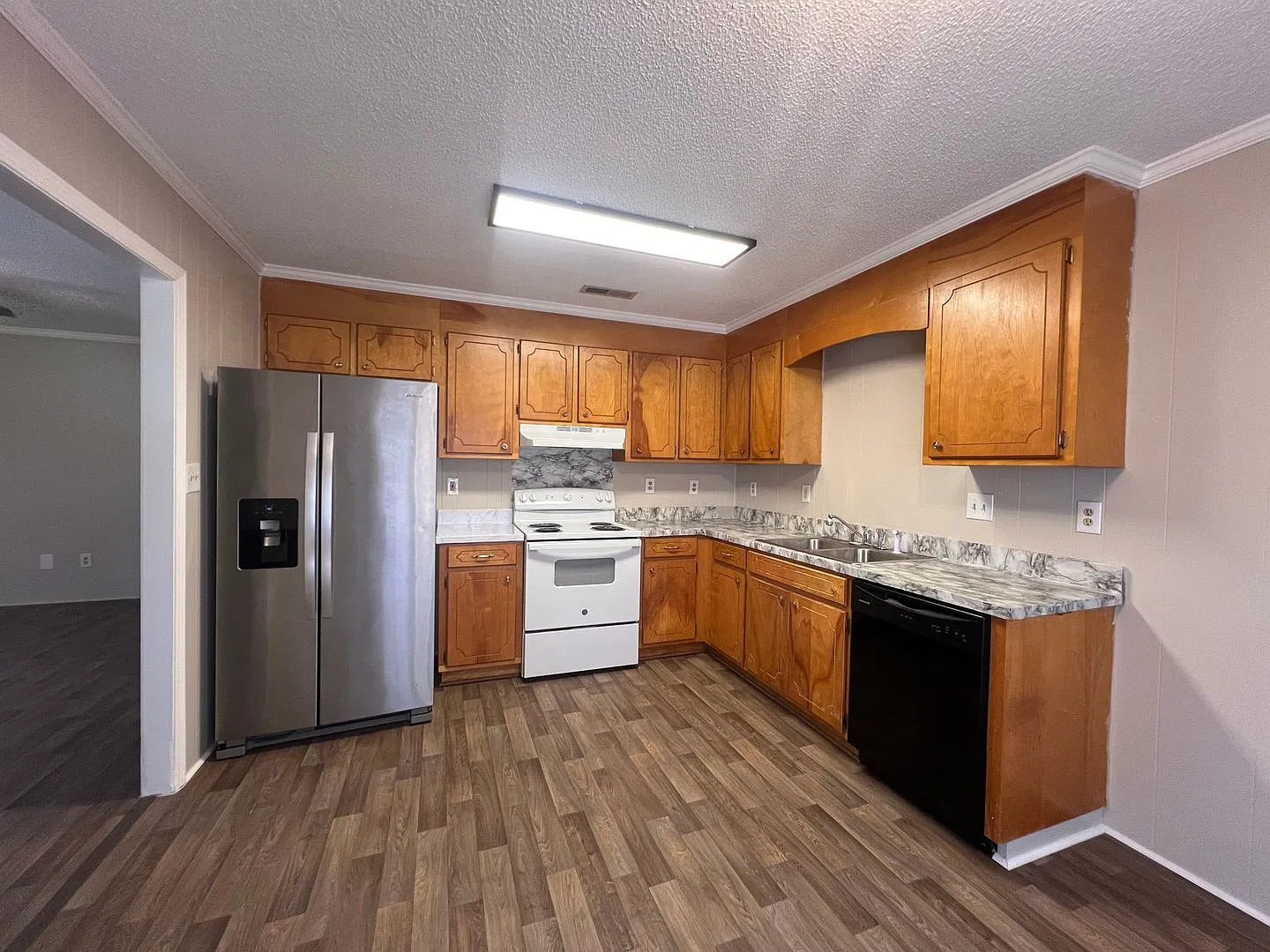 313 E. Washington Ave. Duplex — Photo 4