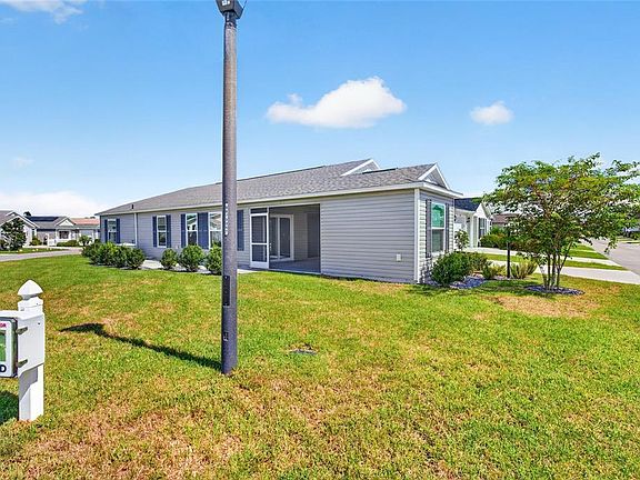 3rd image of 721 JOSEPH WAY