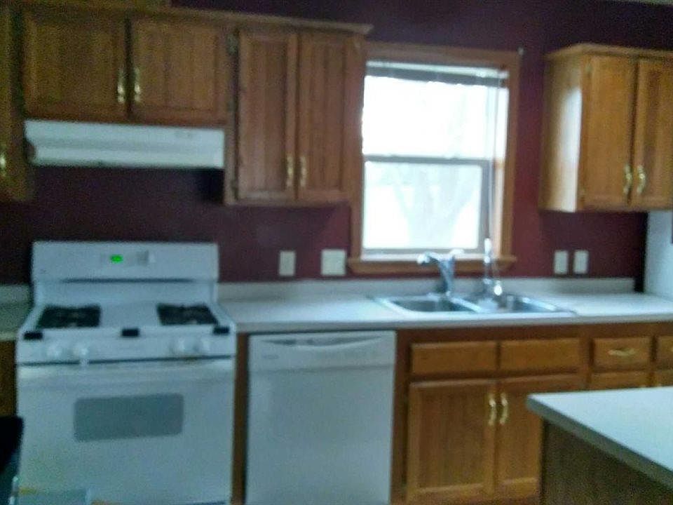 2nd image of 12750 N Chapel Rd