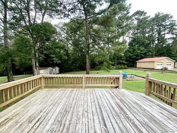 4th image of 142 Lee Dr