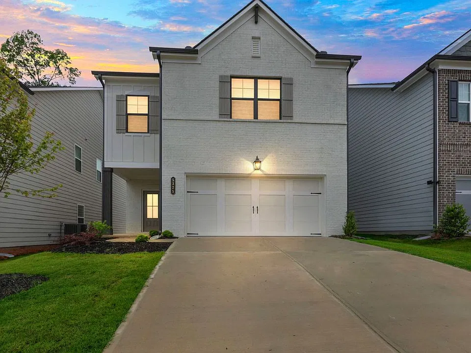 5325 Fox Hill Ln