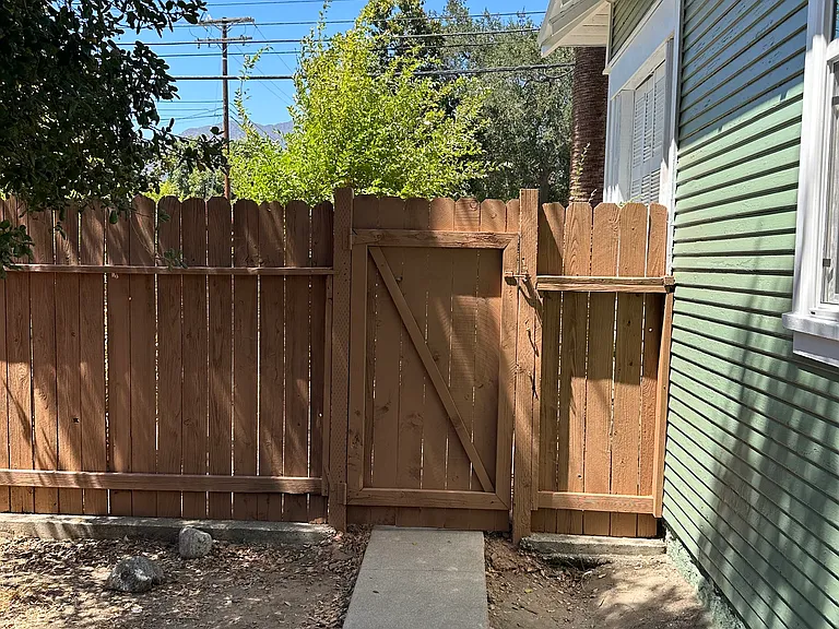 420 E Lime Ave — Photo 22