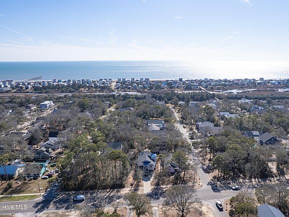5th image of 1003 E Oak Island Drive