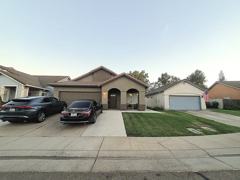 8008 Bridgeburn Ct — Photo 2