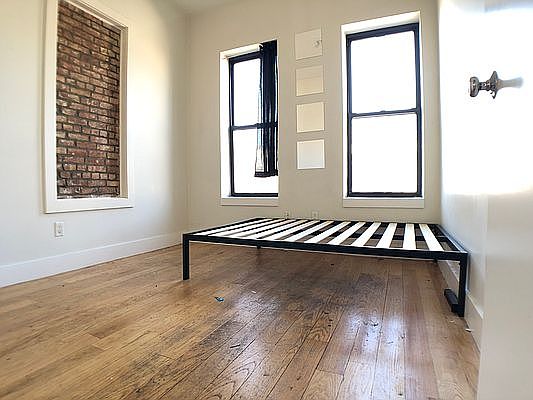 4th image of 775 Jefferson Ave #4B