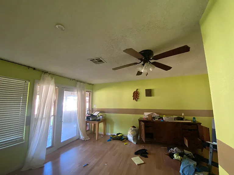 2316 Robin St — Photo 16