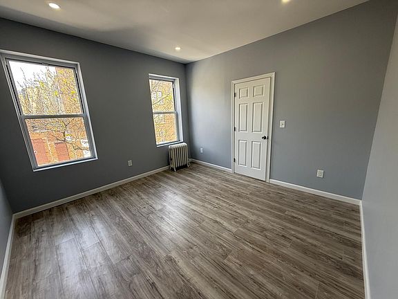 5th image of 6502 Fresh Pond Rd #2A