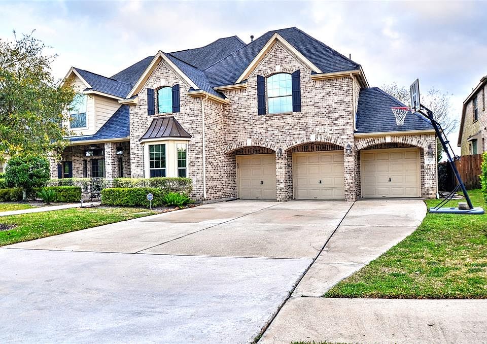 1st image of 13718 Elm Shores Dr