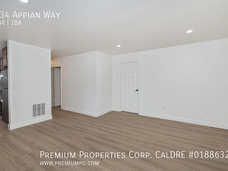 934 Appian Way — Photo 29