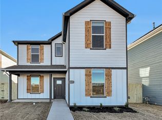 4873 W Triangle St, Fayetteville, AR 72704