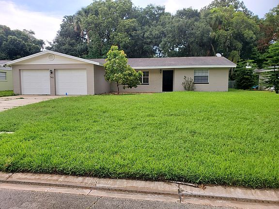 2nd image of 743 Lucerne Cir