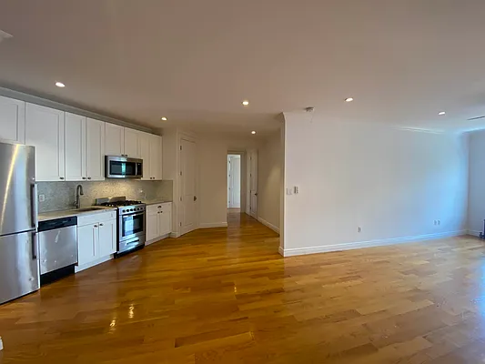 Rented by Brick&Mortar | media 17